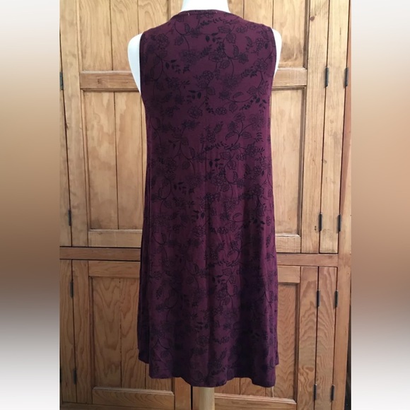 LOFT Womens Sz M Maroon Floral Print Soft Knit Sleeveless Dress - Picture 2 of 5